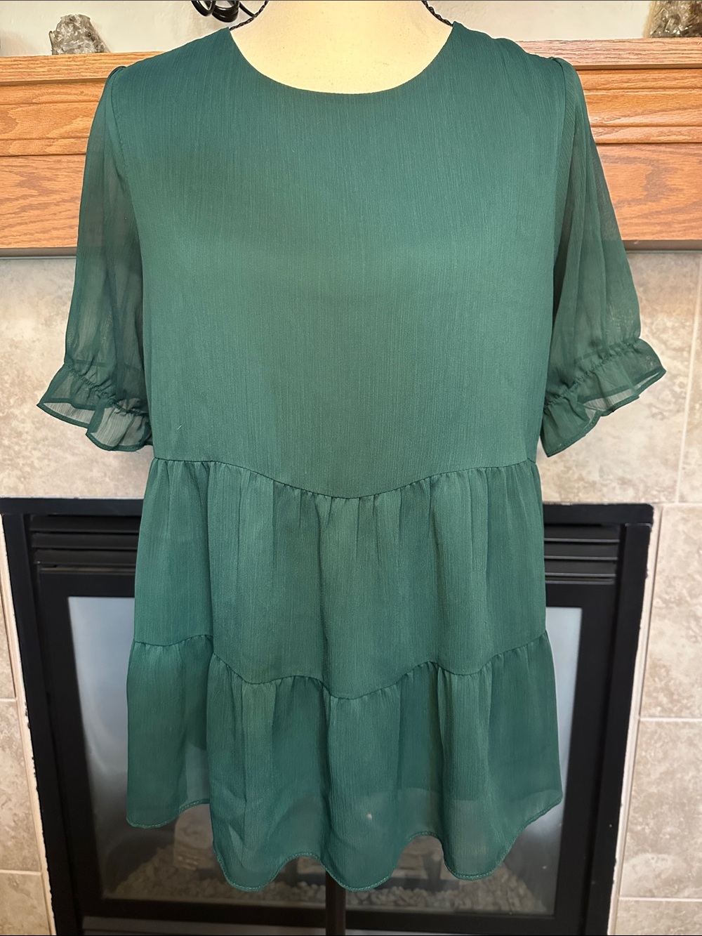 Apricot Green Tiered Chiffon Blouse Size 6 Ruffle Sleeve Boho Top